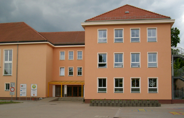 Kulturhaus FEMA - Eingangsbereich Freie Oberschule Rietschen